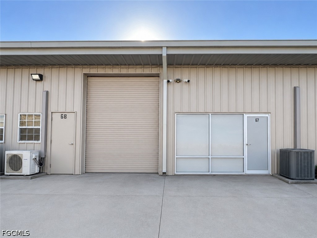 3573 Enterprise Avenue #67 AND 68 Naples FL 34104 2026023538 image2