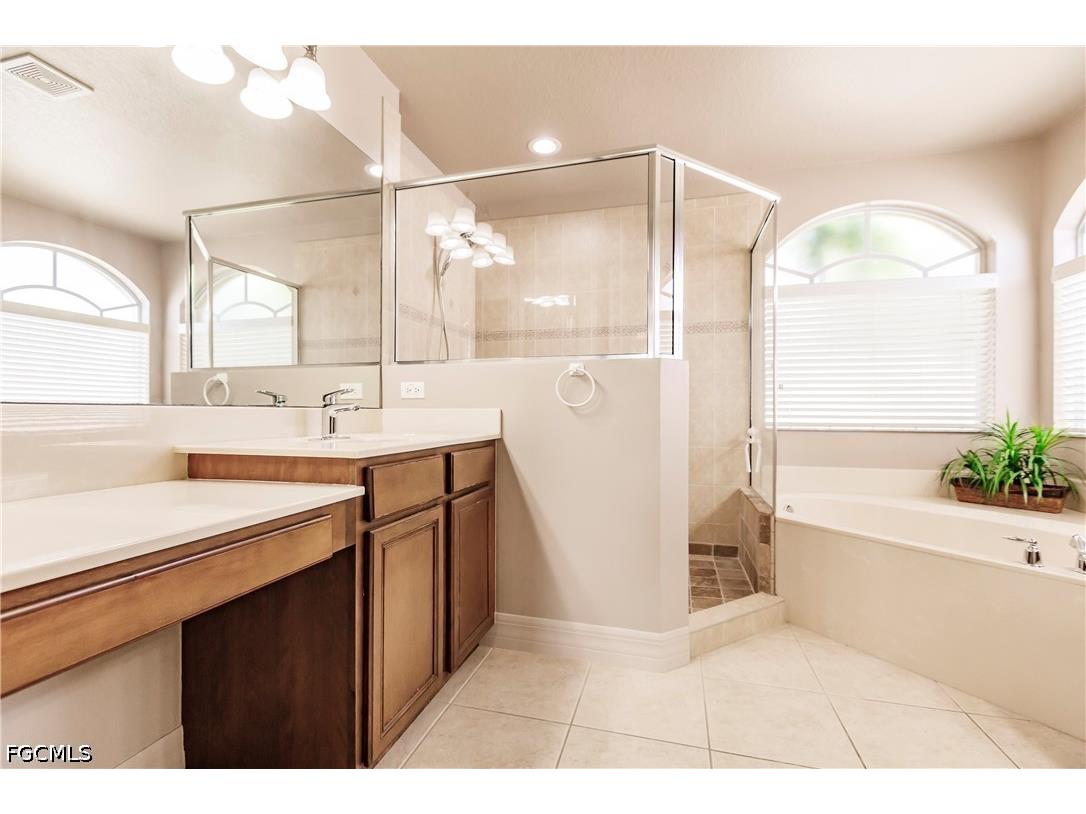 3573 Malagrotta Circle Cape Coral FL 33909 2026024136 image24