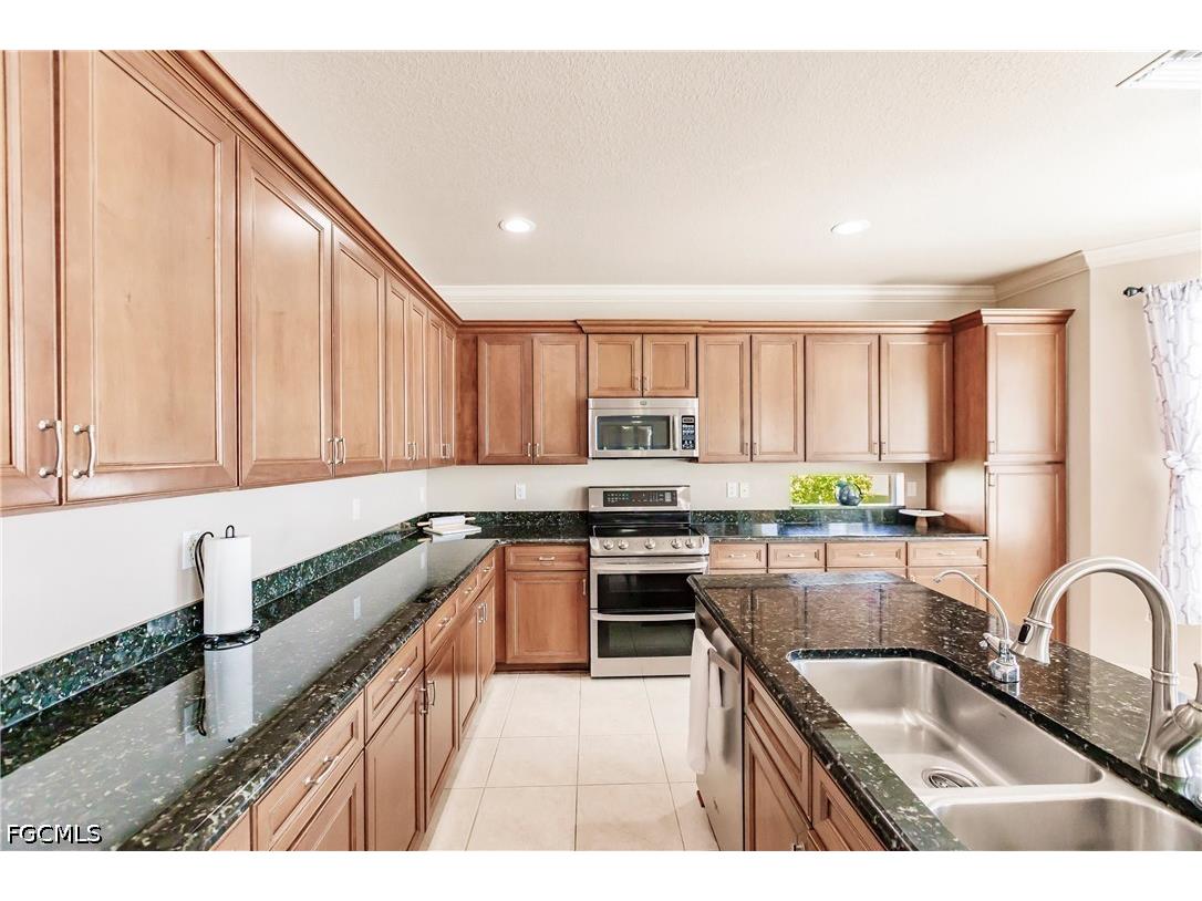 3573 Malagrotta Circle Cape Coral FL 33909 2026029309 image18