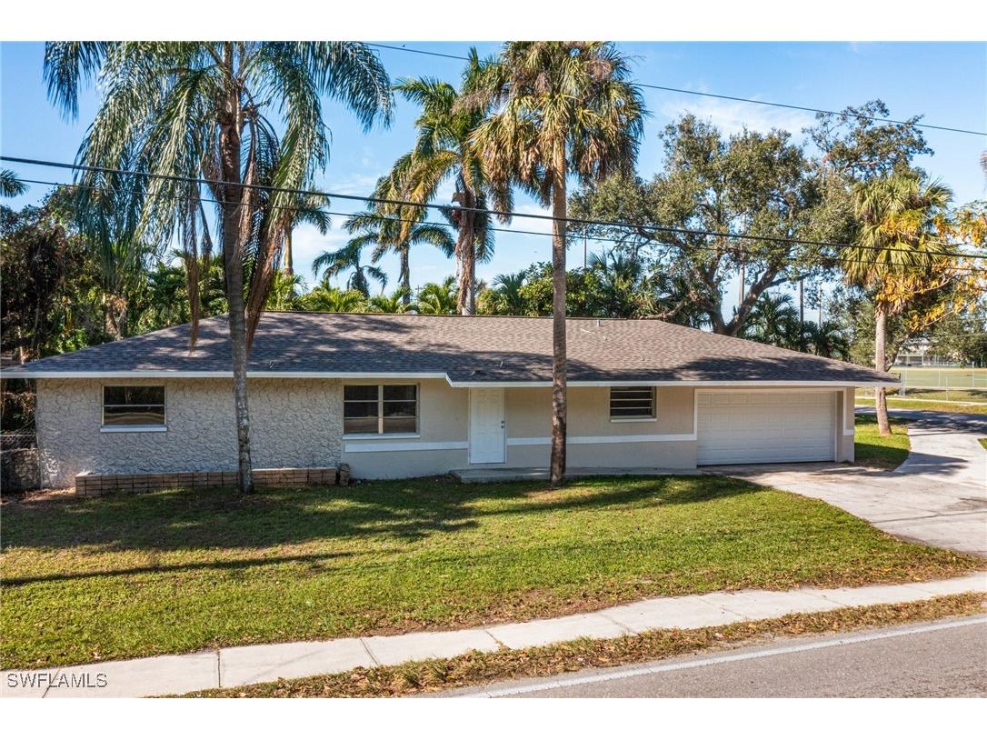 3574 Marion Street Fort Myers FL 33916 224104950 image1