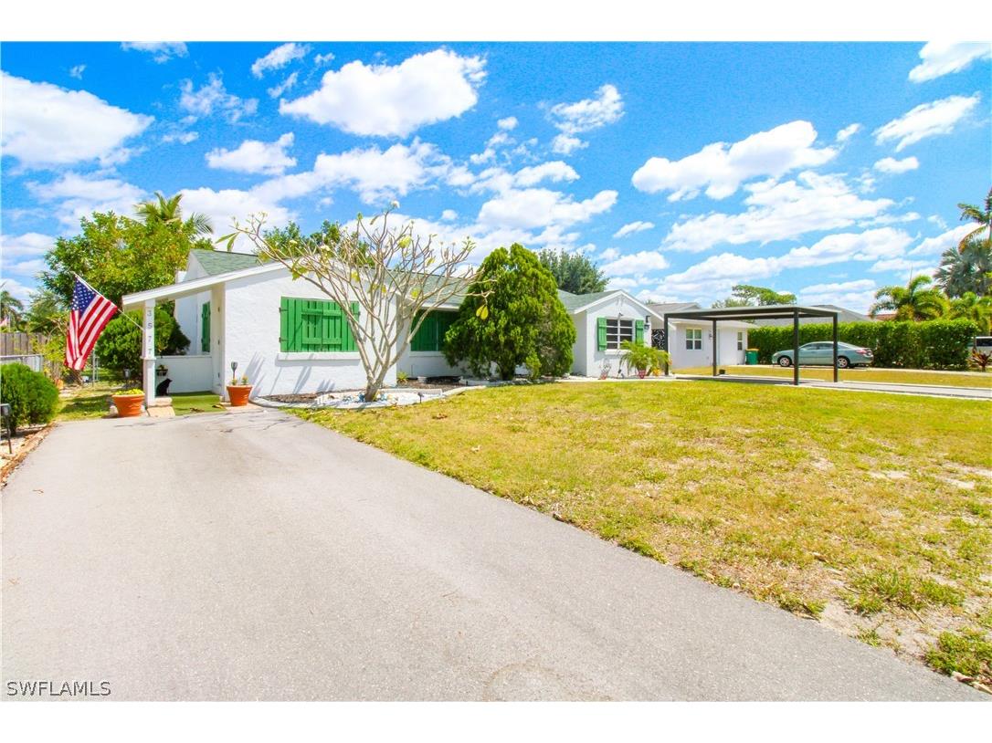 3577 Hibiscus Avenue Naples FL 34104 224039785 image1