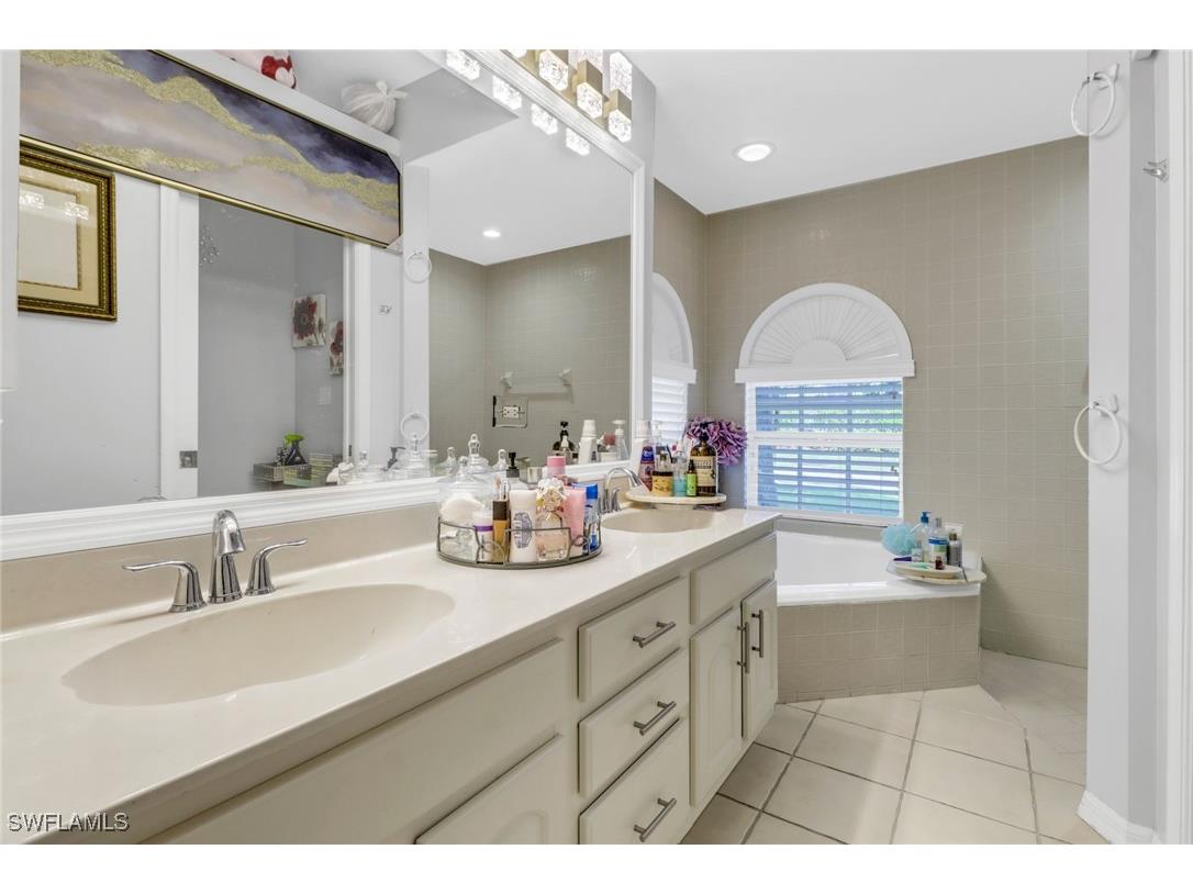 3579 Kent Drive Naples FL 34112 225064533 image17