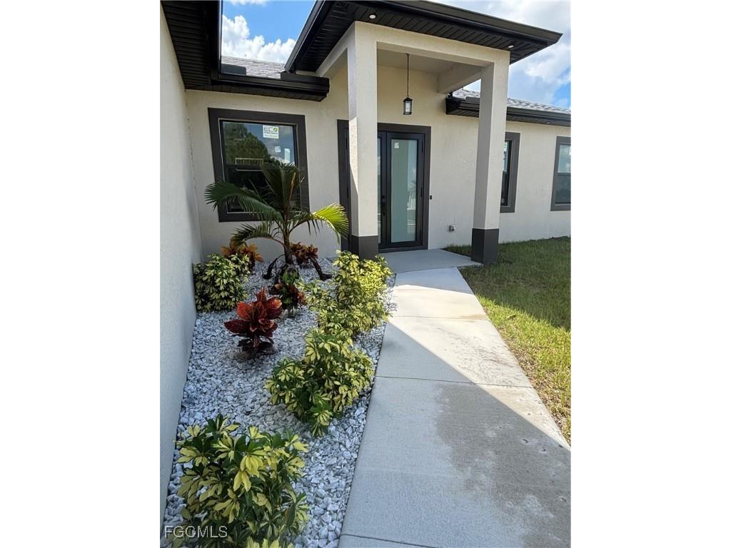 358 Charwood Avenue S Lehigh Acres FL 33974 2025011525 image6
