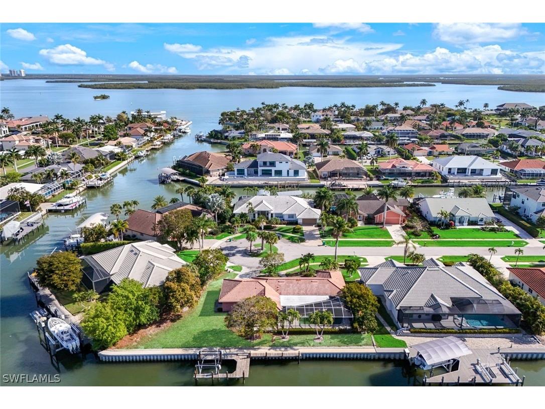 358 Grapewood Court Marco Island FL 34145 226011138 image1