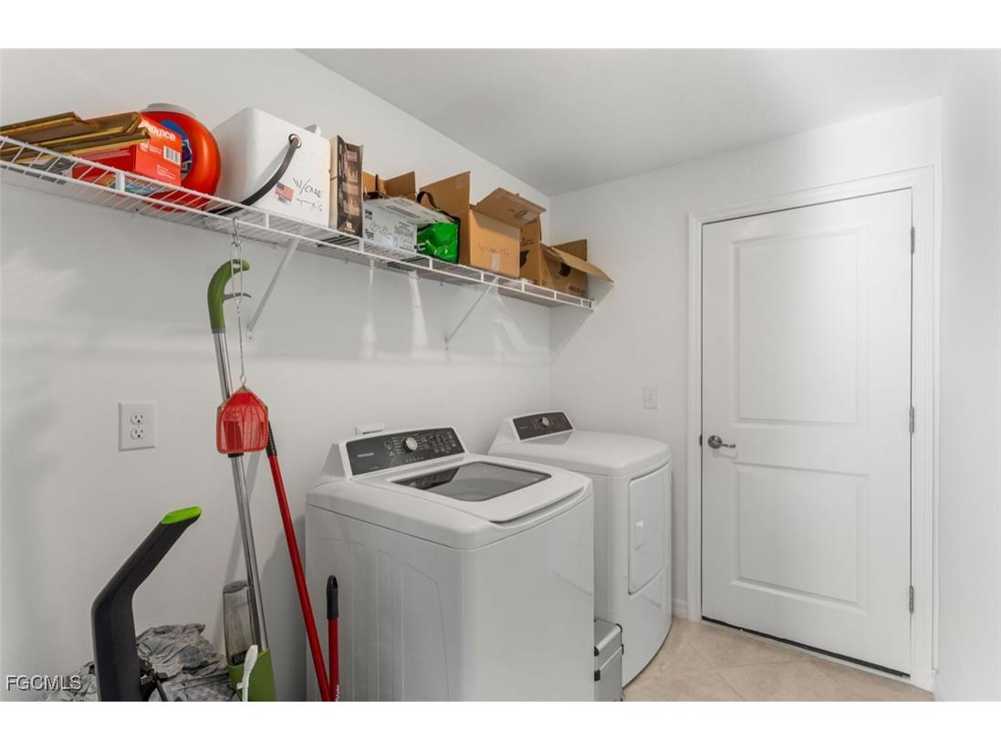 358 Pembroke Street Lehigh Acres FL 33974 2025023696 image10