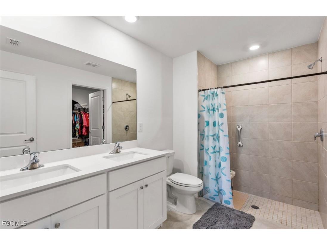 358 Pembroke Street Lehigh Acres FL 33974 2025023696 image9