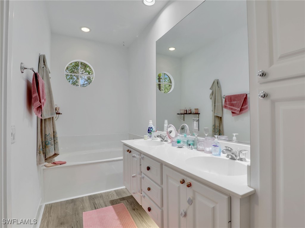 3580 Islandwalk Circle Naples FL 34119 225017262 image16