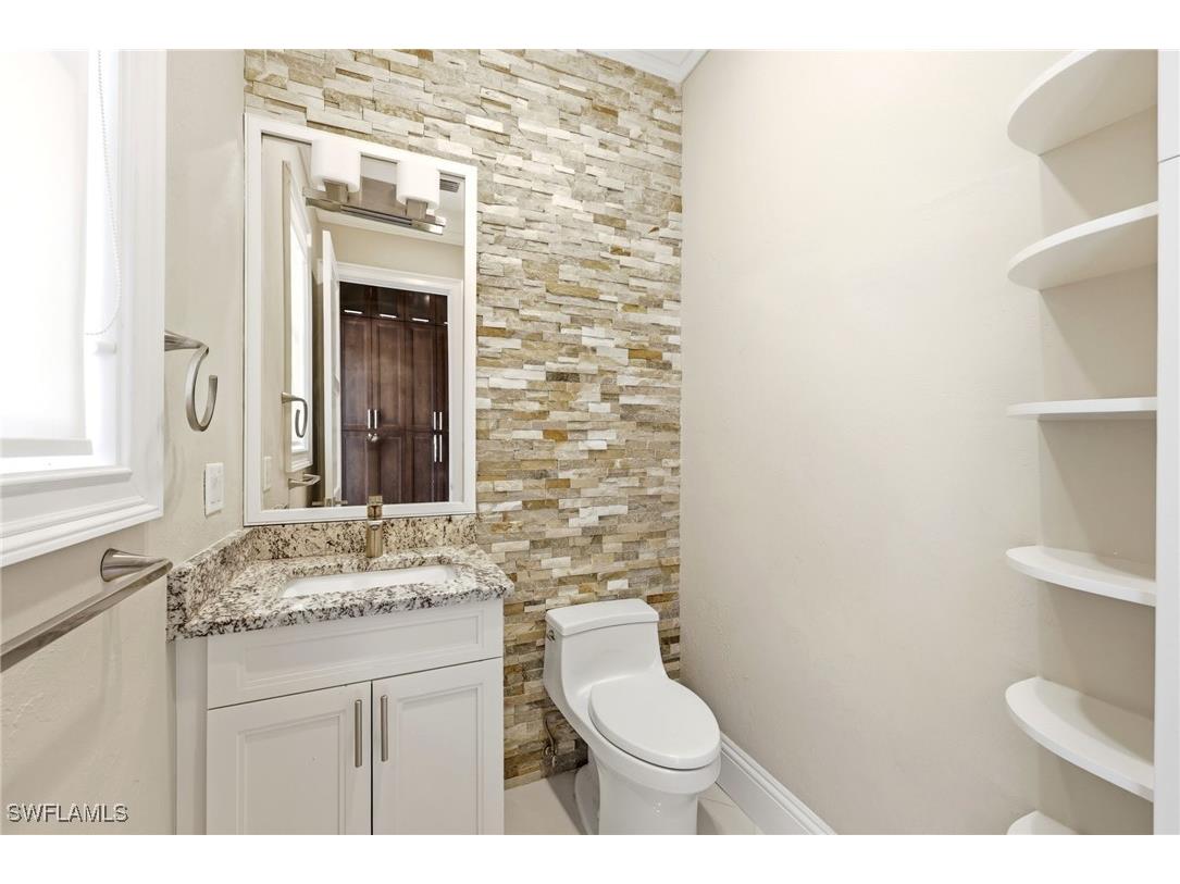 3585 33rd Avenue NE Naples FL 34120 226002168 image10