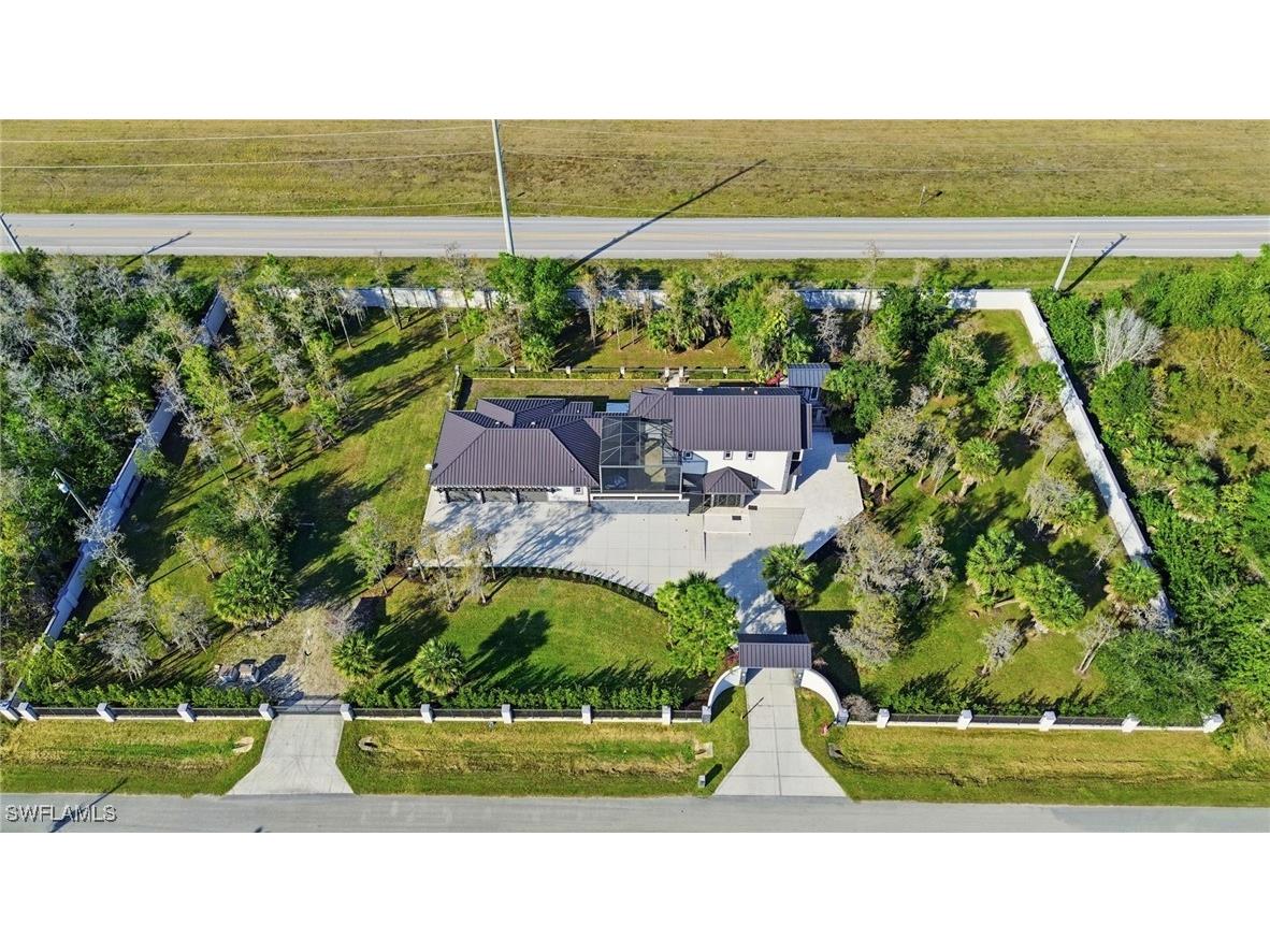3585 33rd Avenue NE Naples FL 34120 226002168 image21