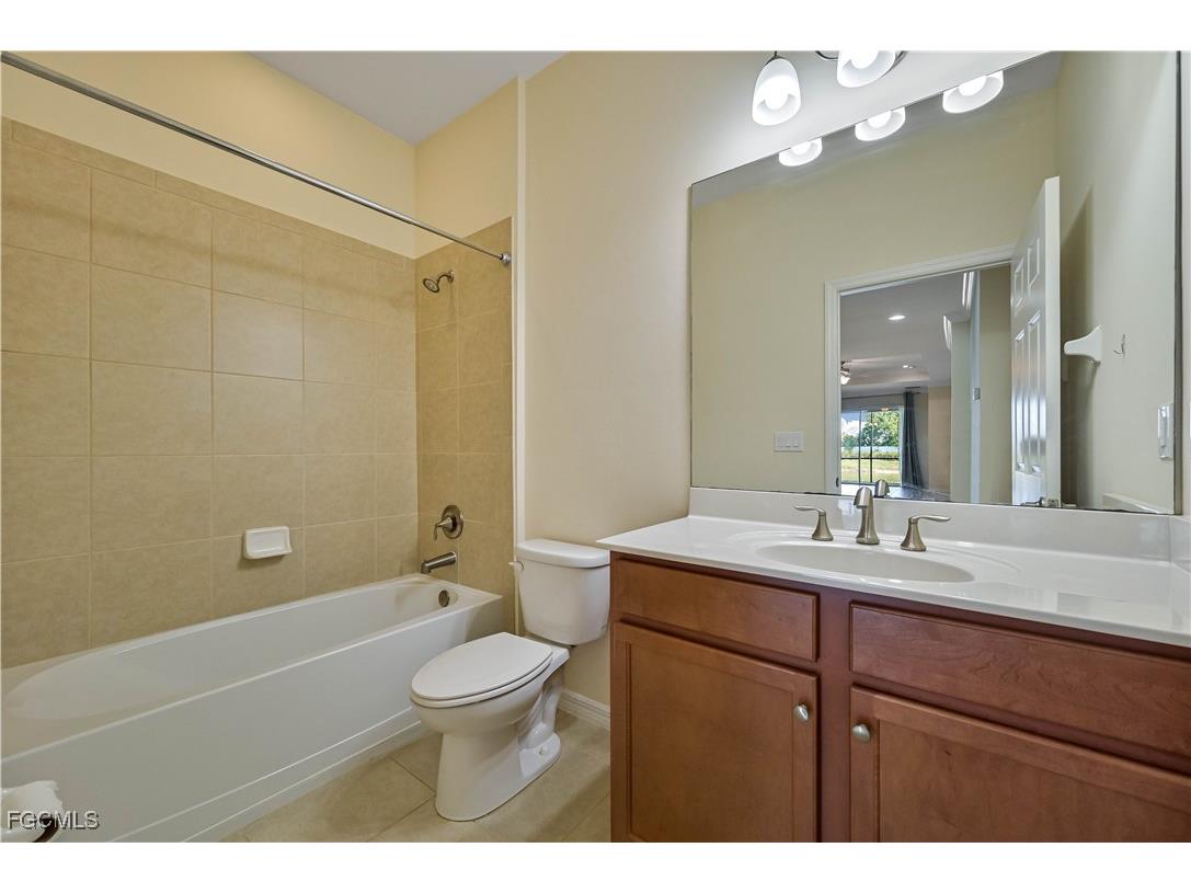 3586 Bridgewell Court Fort Myers FL 33916 2025015512 image15