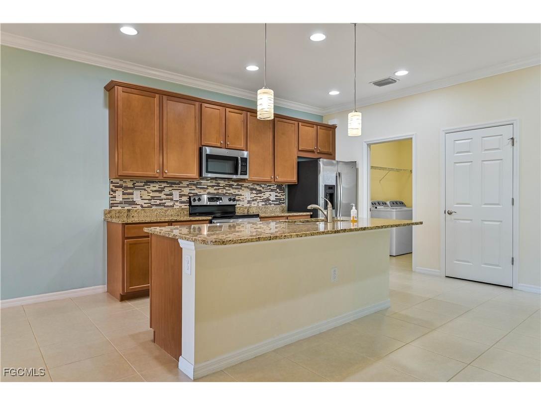 3586 Bridgewell Court Fort Myers FL 33916 2025015512 image5