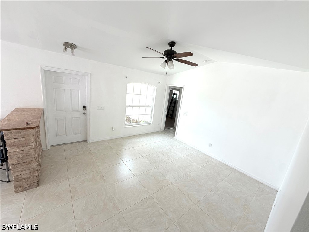 3586 Seagrape Avenue Naples FL 34104 226020367 image10