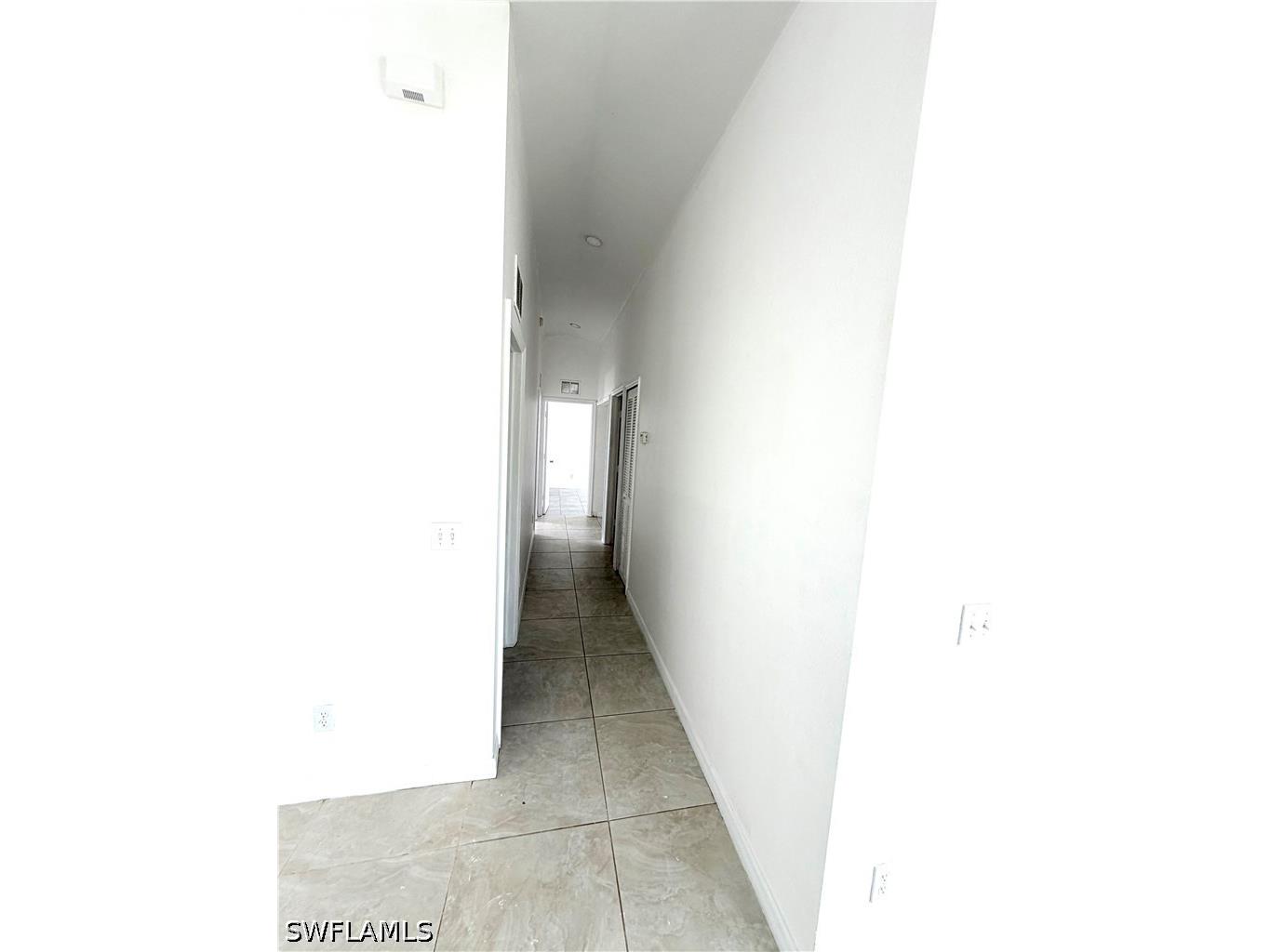 3586 Seagrape Avenue Naples FL 34104 226020367 image11