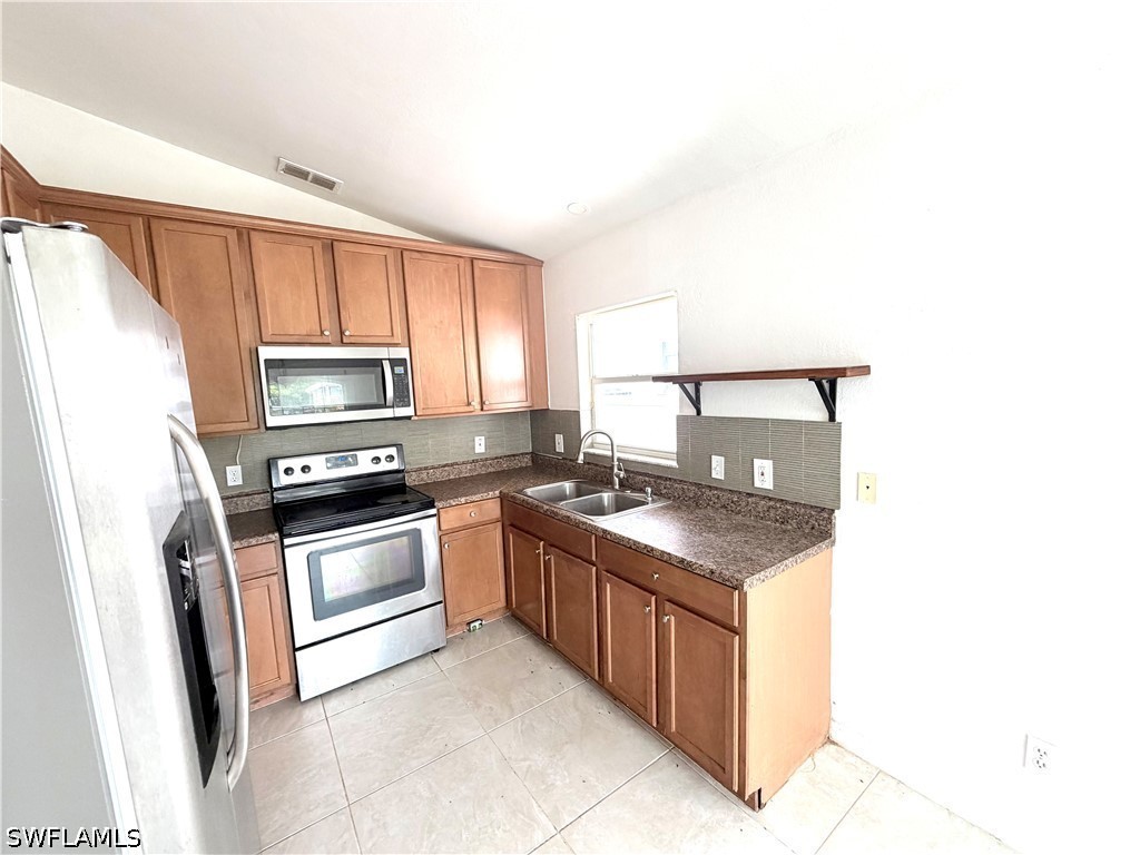 3586 Seagrape Avenue Naples FL 34104 226020367 image16