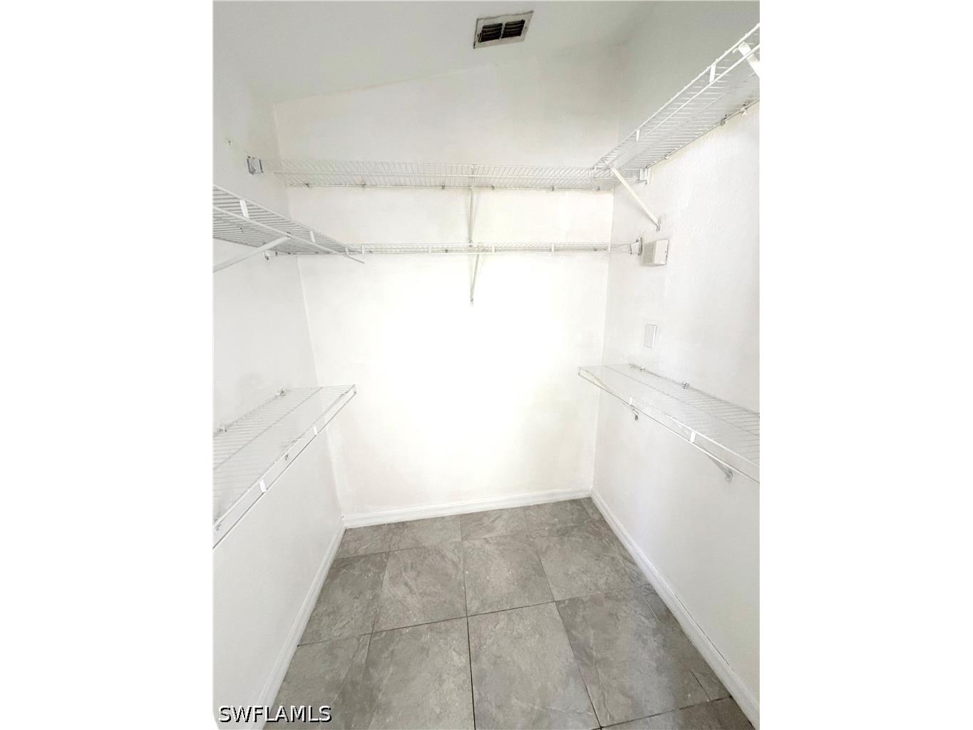 3586 Seagrape Avenue Naples FL 34104 226020367 image28