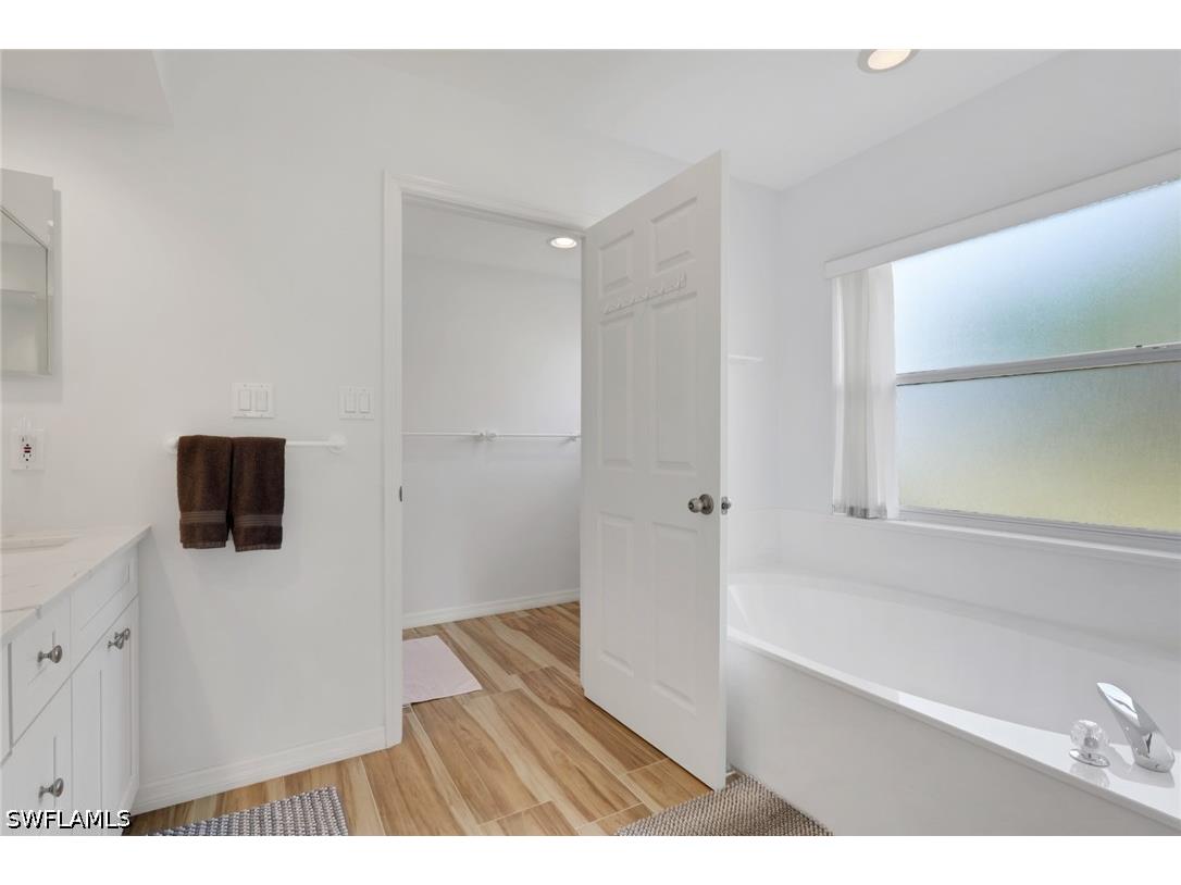 3588 Corinthian Way Naples FL 34105 226013827 image11