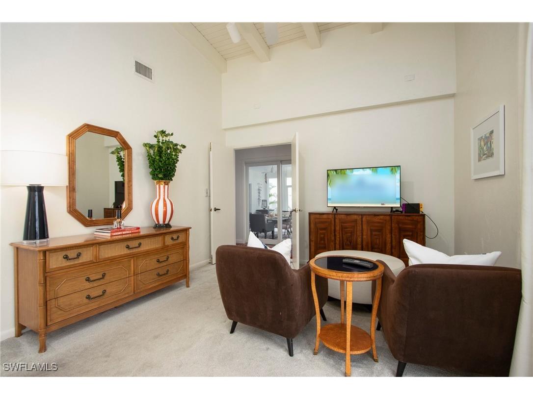 359 2nd Avenue N Naples FL 34102 225080202 image16