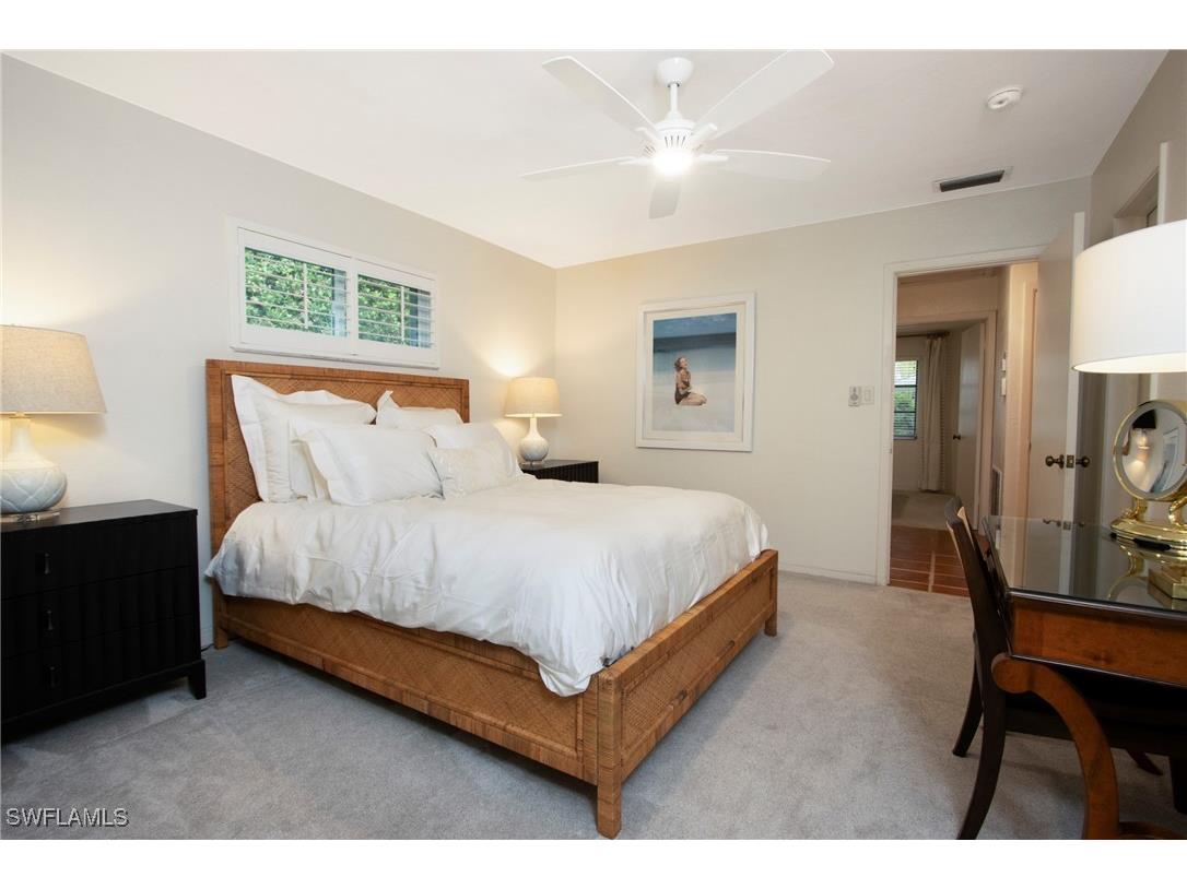 359 2nd Avenue N Naples FL 34102 225080202 image17