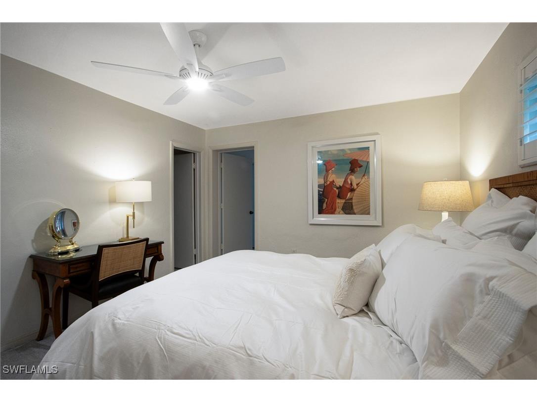 359 2nd Avenue N Naples FL 34102 225080202 image18