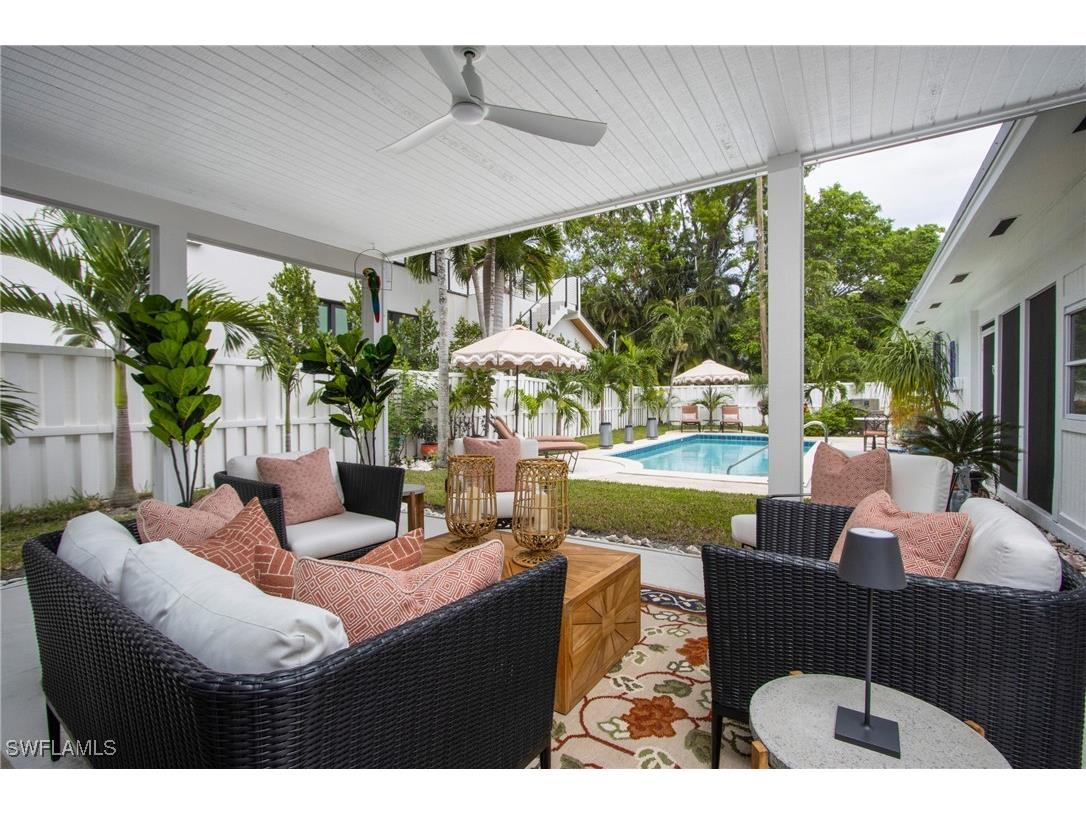 359 2nd Avenue N Naples FL 34102 225080202 image27