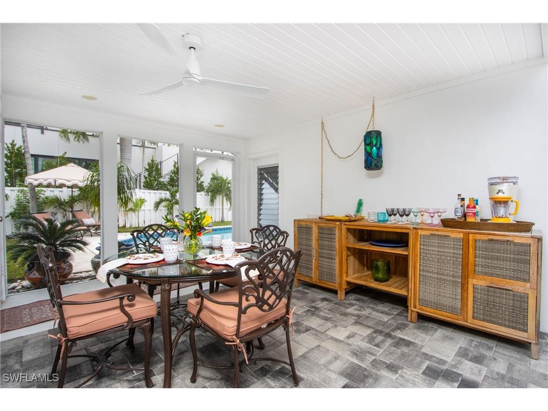 359 2nd Avenue N Naples FL 34102 225080202 image32