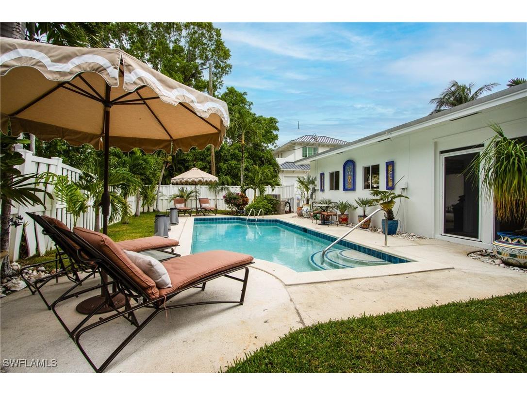 359 2nd Avenue N Naples FL 34102 225080202 image36