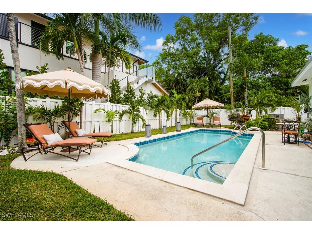 359 2nd Avenue N Naples FL 34102 225080202 image37