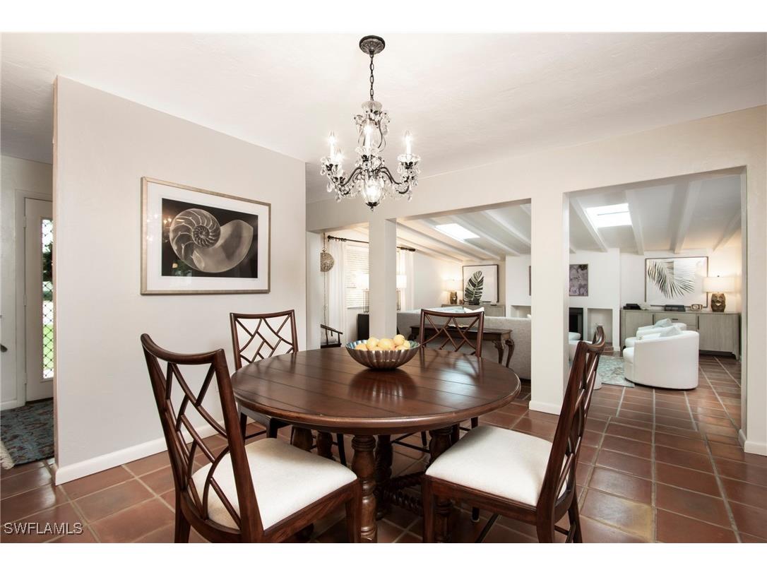 359 2nd Avenue N Naples FL 34102 225080202 image6