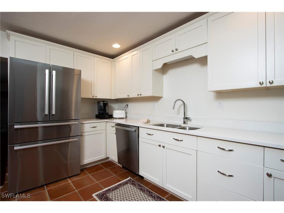 359 2nd Avenue N Naples FL 34102 225080202 image8