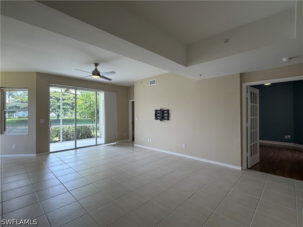 359 Dover Place #101 Naples FL 34104 226024532 image4