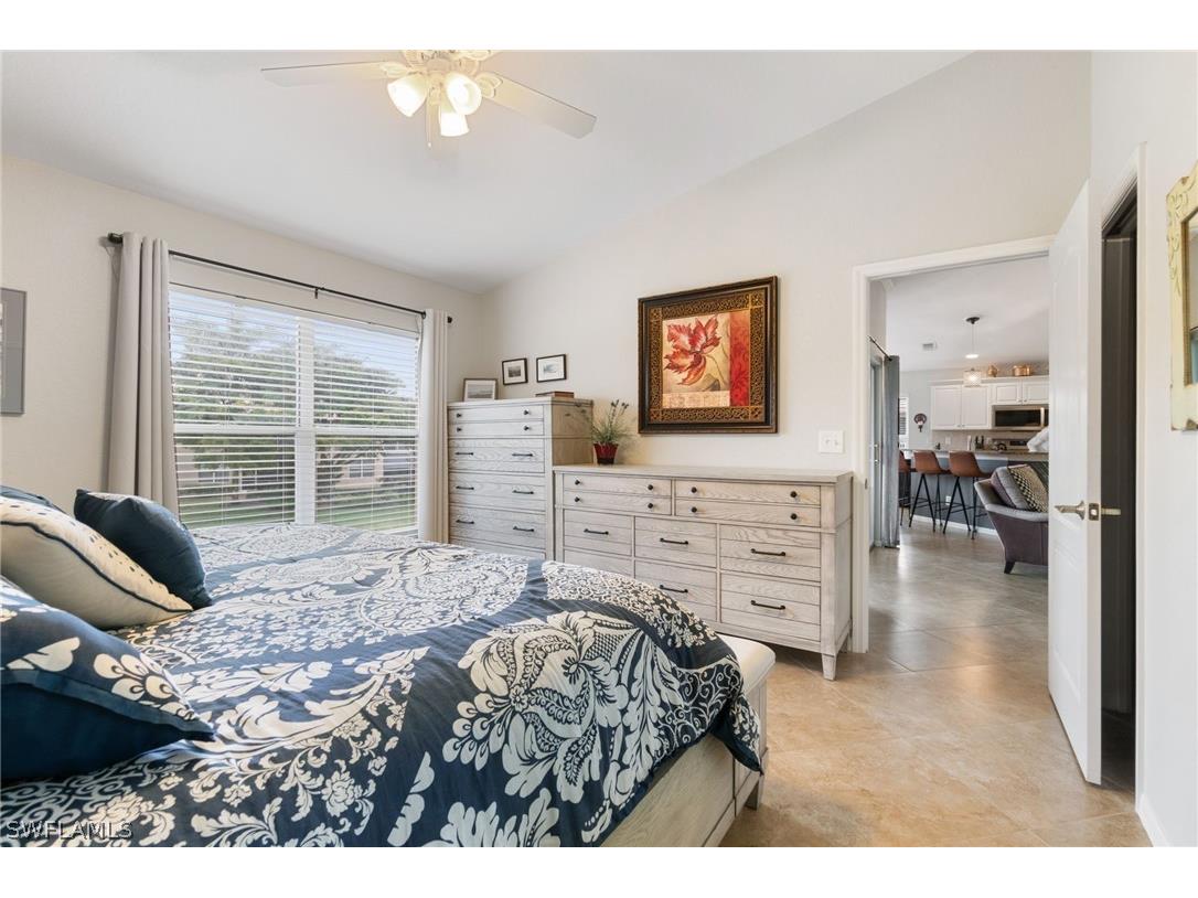 359 Dover Place #E204 Naples FL 34104 226011682 image22