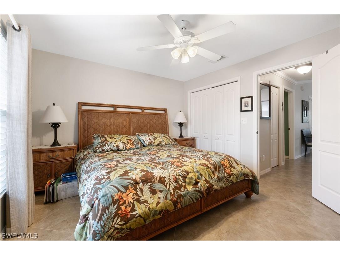 359 Dover Place #E204 Naples FL 34104 226011682 image26