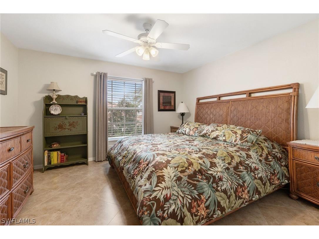 359 Dover Place #E204 Naples FL 34104 226011682 image28