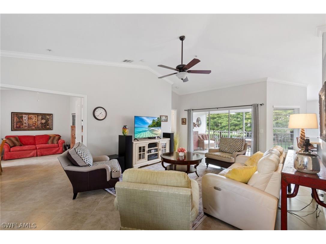 359 Dover Place #E204 Naples FL 34104 226011682 image9