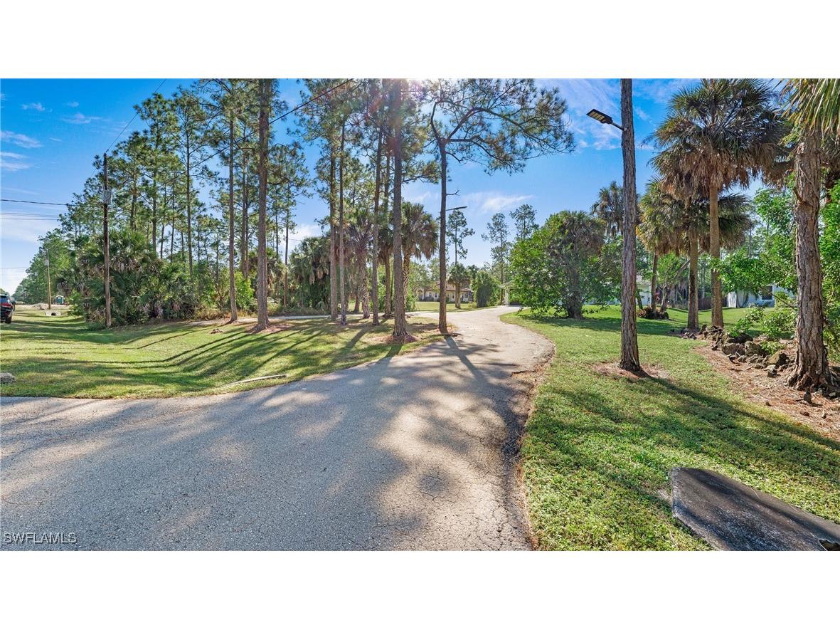 3590 10th Avenue NE Naples FL 34120 225082483 image6