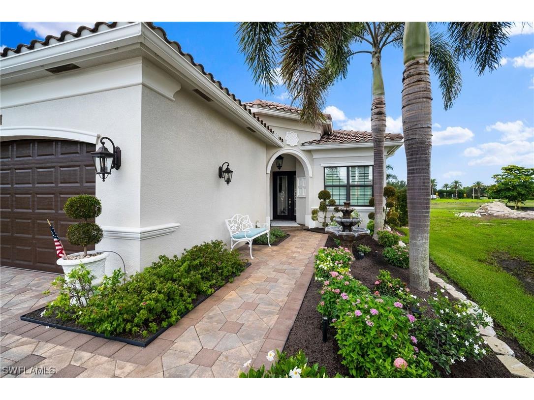 3594 Beaufort Court Naples FL 34119 223047259 image1