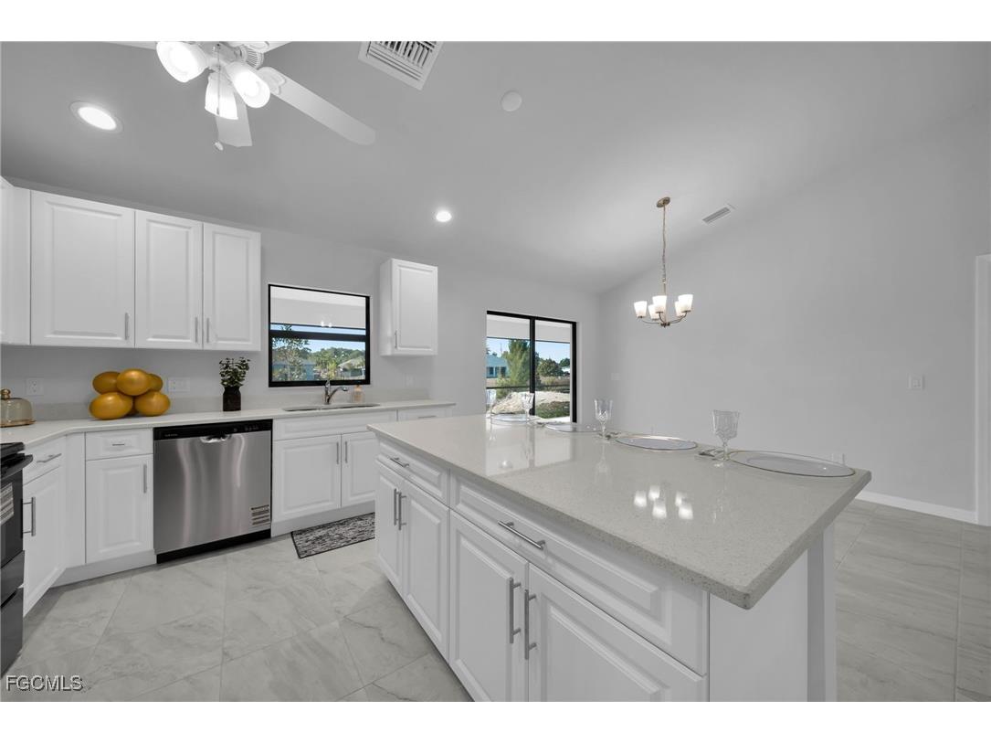 3594 NE 9th Place Cape Coral FL 33909 2026006363 image12