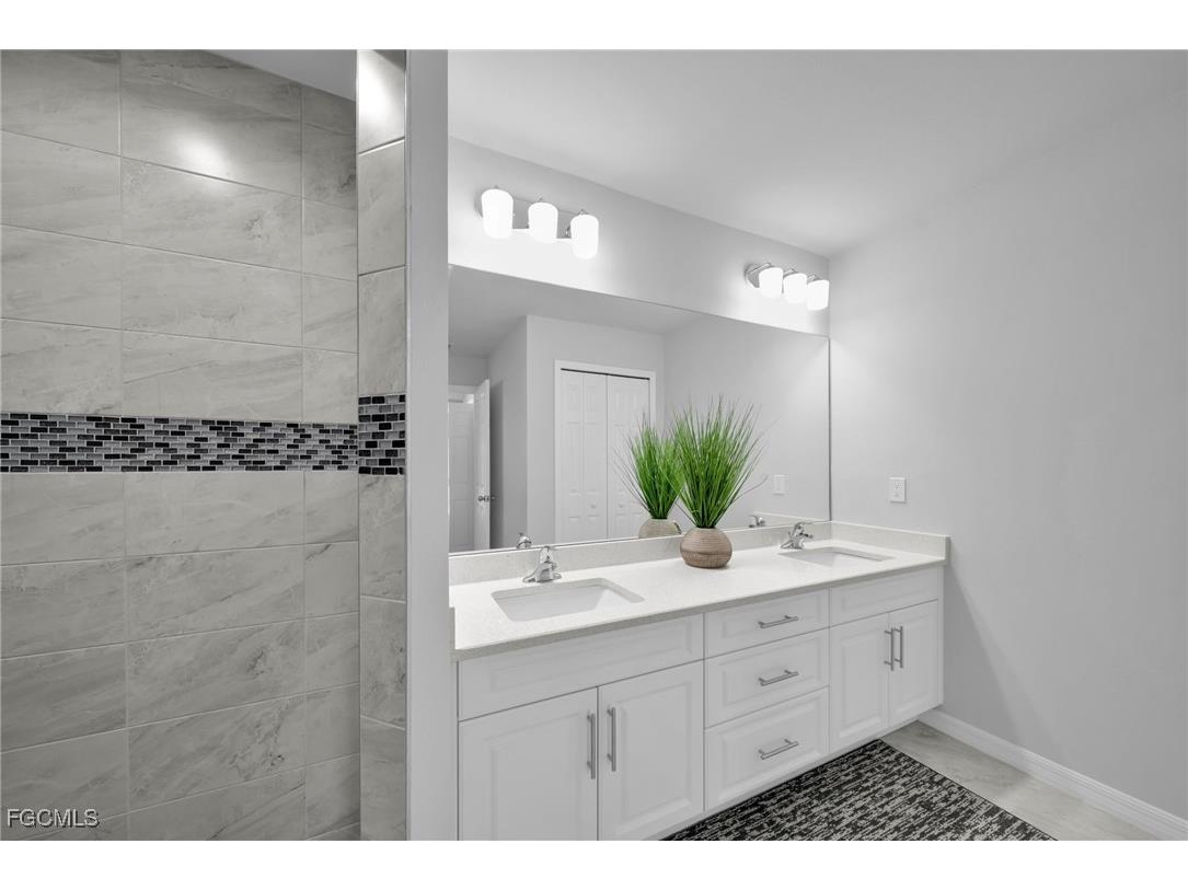 3594 NE 9th Place Cape Coral FL 33909 2026006363 image19