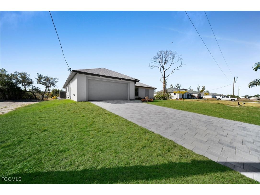 3594 NE 9th Place Cape Coral FL 33909 2026006363 image2