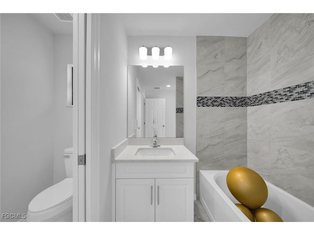 3594 NE 9th Place Cape Coral FL 33909 2026006363 image28