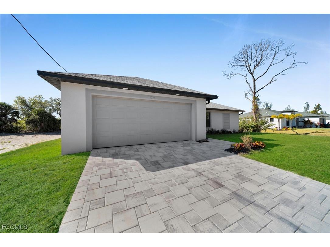 3594 NE 9th Place Cape Coral FL 33909 2026006363 image3