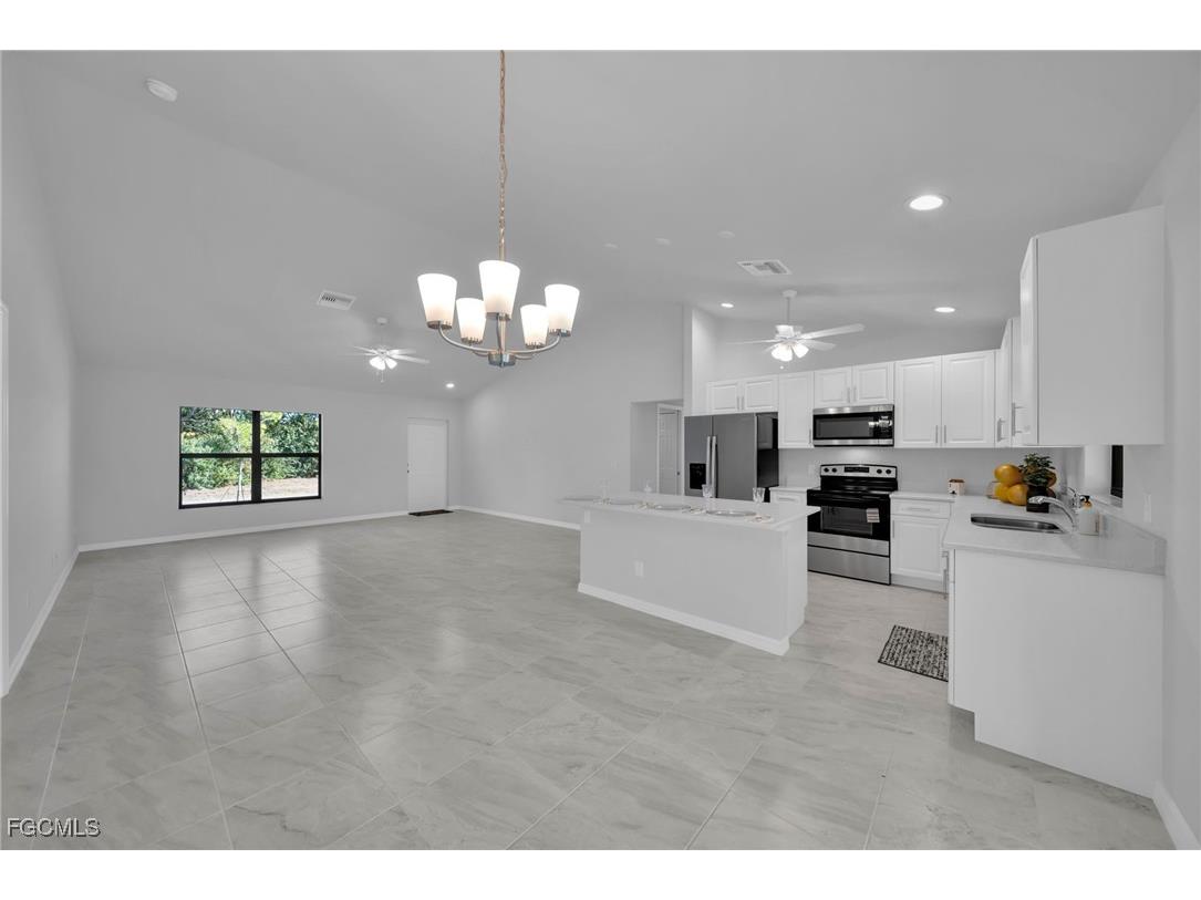 3594 NE 9th Place Cape Coral FL 33909 2026006363 image9