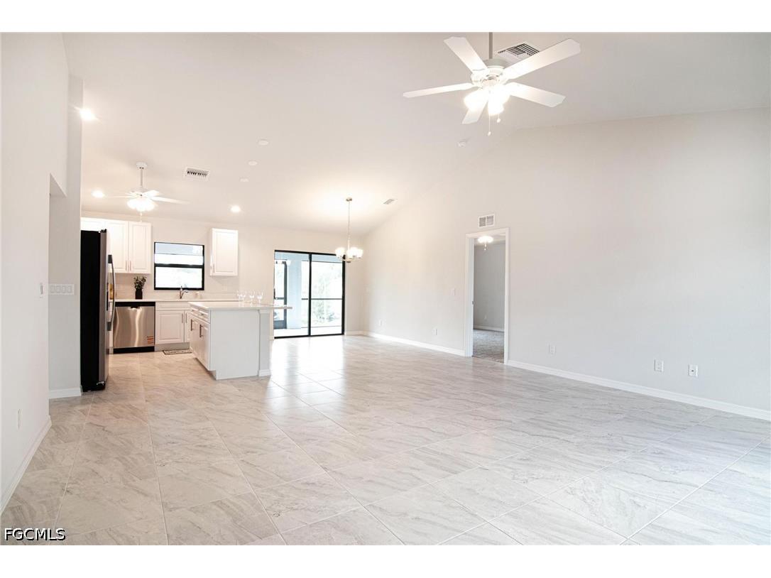 3594 NE 9th Place Cape Coral FL 33909 2026025248 image5