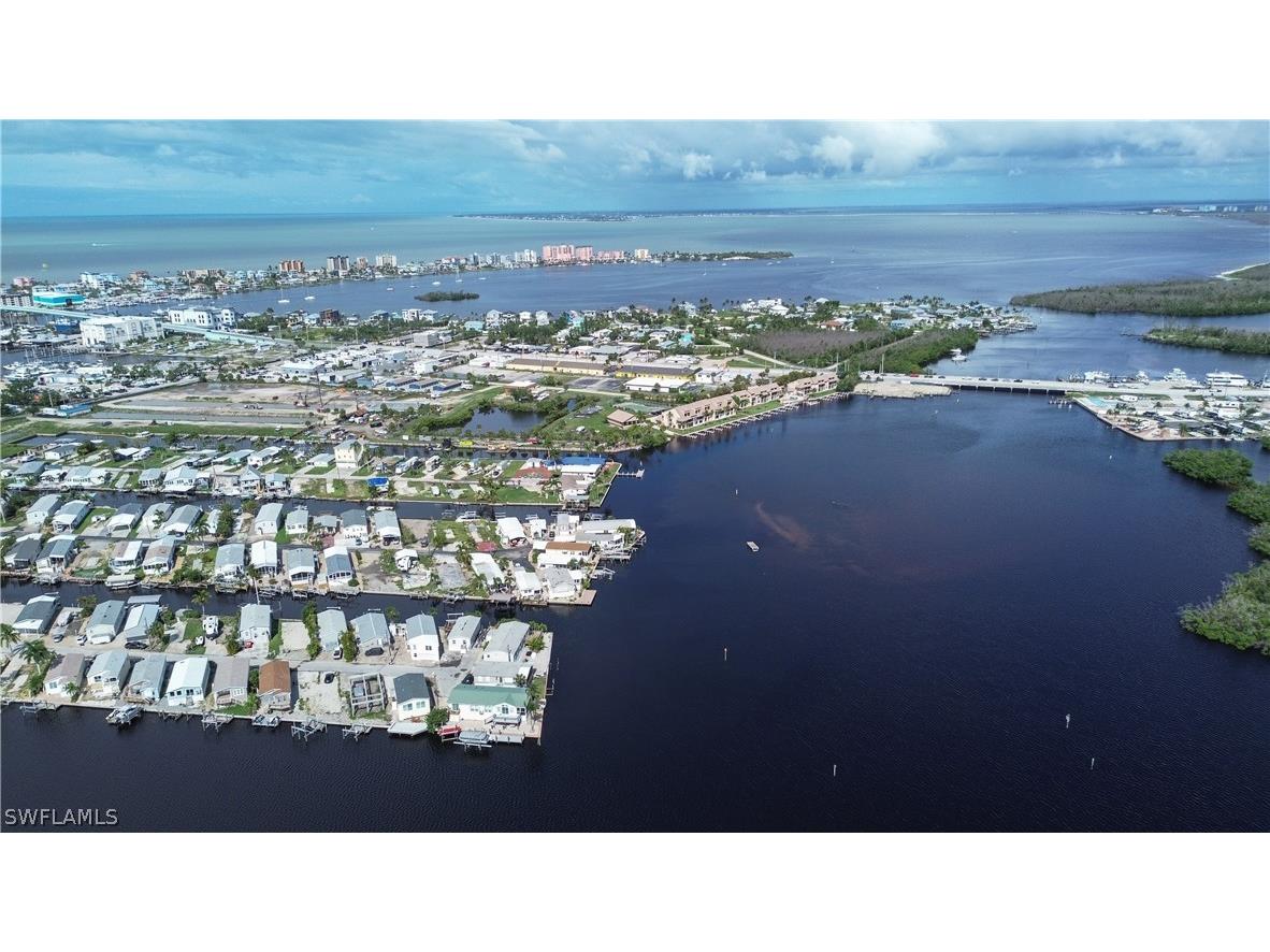 36 Emily Lane Fort Myers Beach FL 33931 224049707 image13