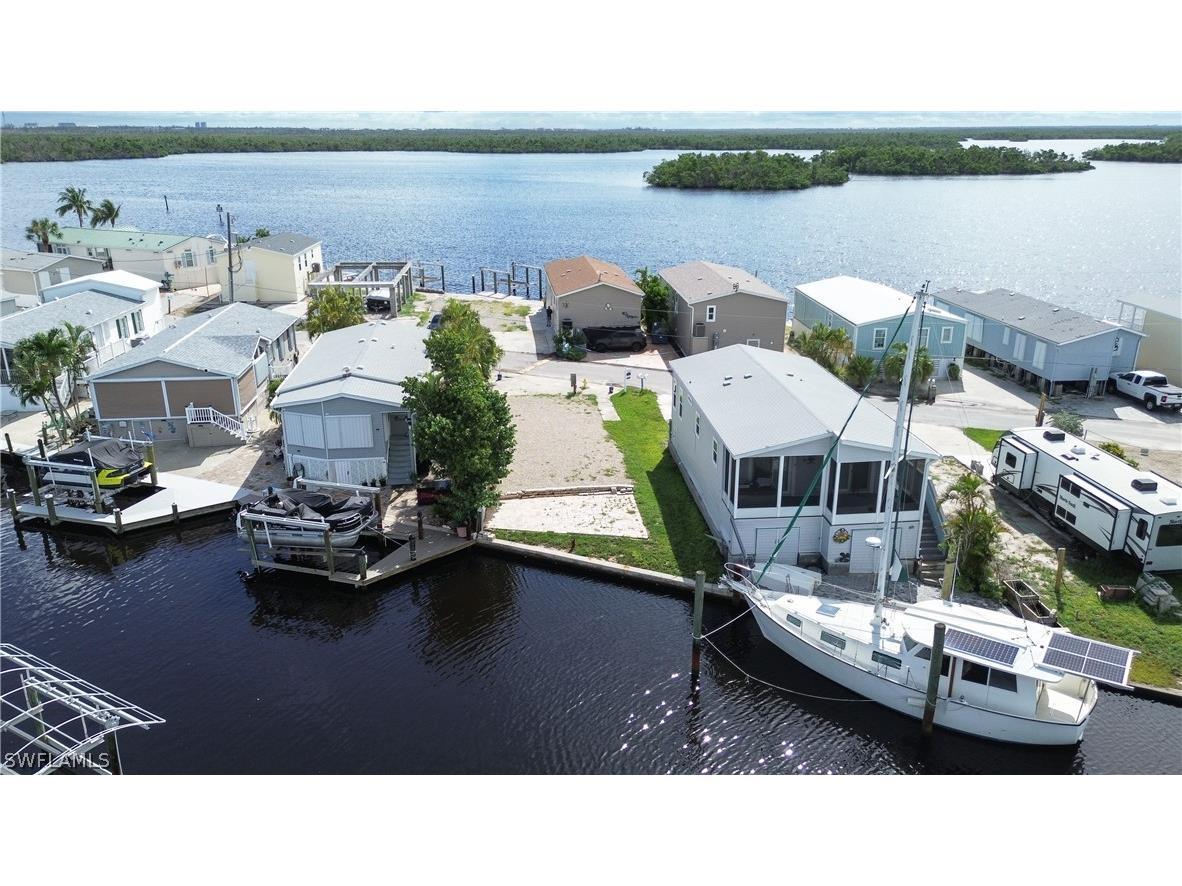 36 Emily Lane Fort Myers Beach FL 33931 224049707 image7