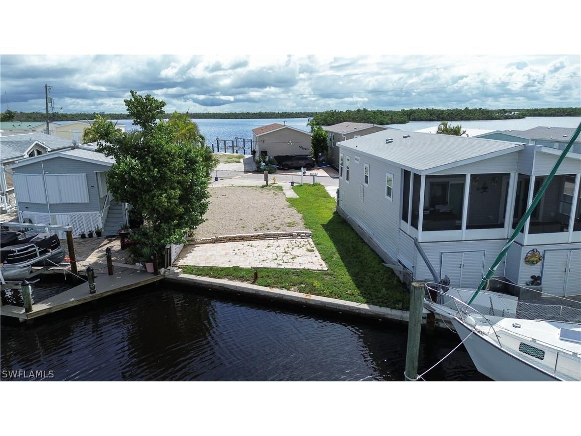 36 Emily Lane Fort Myers Beach FL 33931 224049707 image8