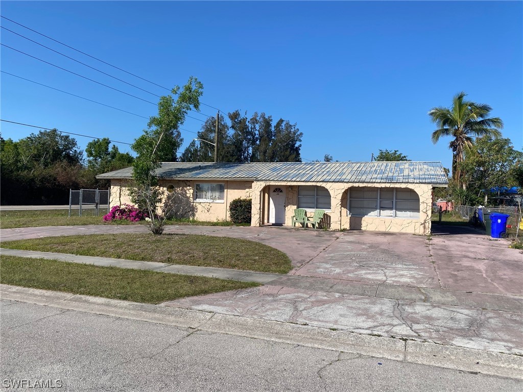 36 Kingsman Circle Fort Myers FL 33905 223019400 image1