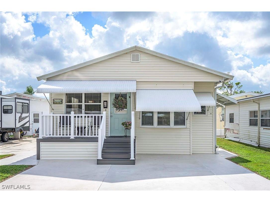 36 La Fonda Lane North Fort Myers FL 33903 223008956 image1