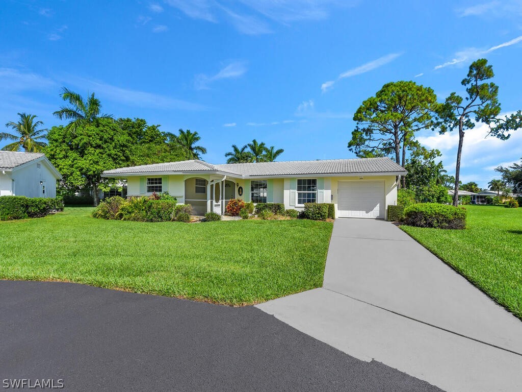 36 Lanai Circle #36 Naples FL 34112 224062591 image1