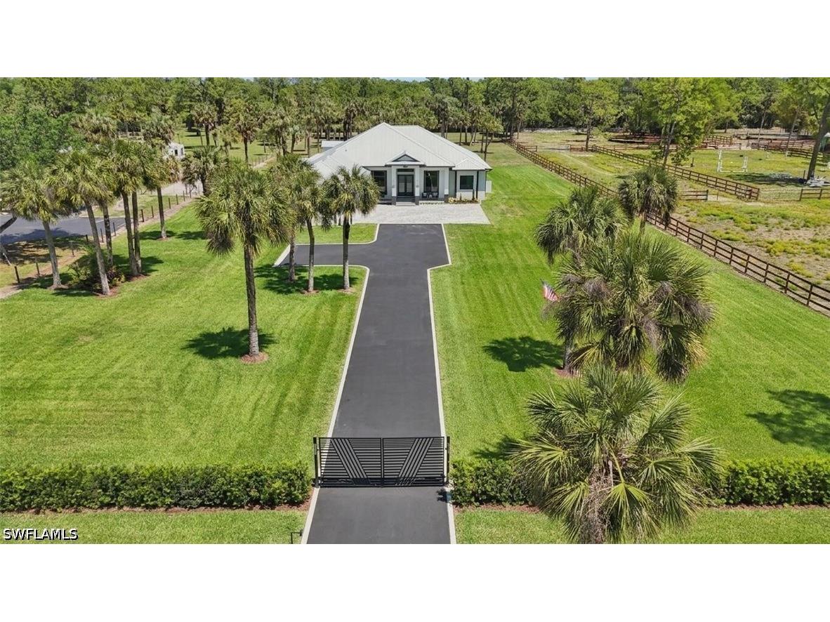 360 13th Street SW Naples FL 34117 226015981 image3